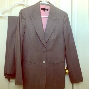 Women’s Pant Suit